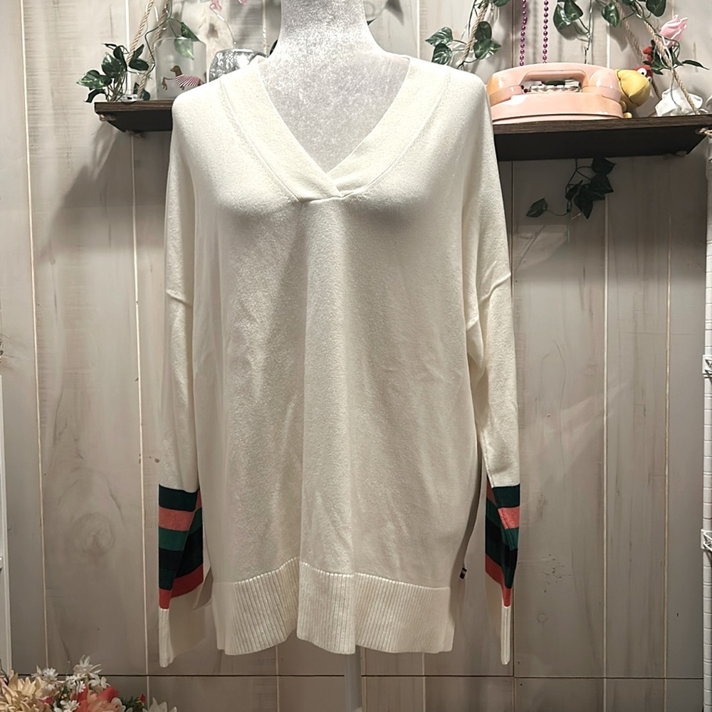 Women's V Neck Stripe Sleeve Sweater‎ Tommy Hilfiger size large